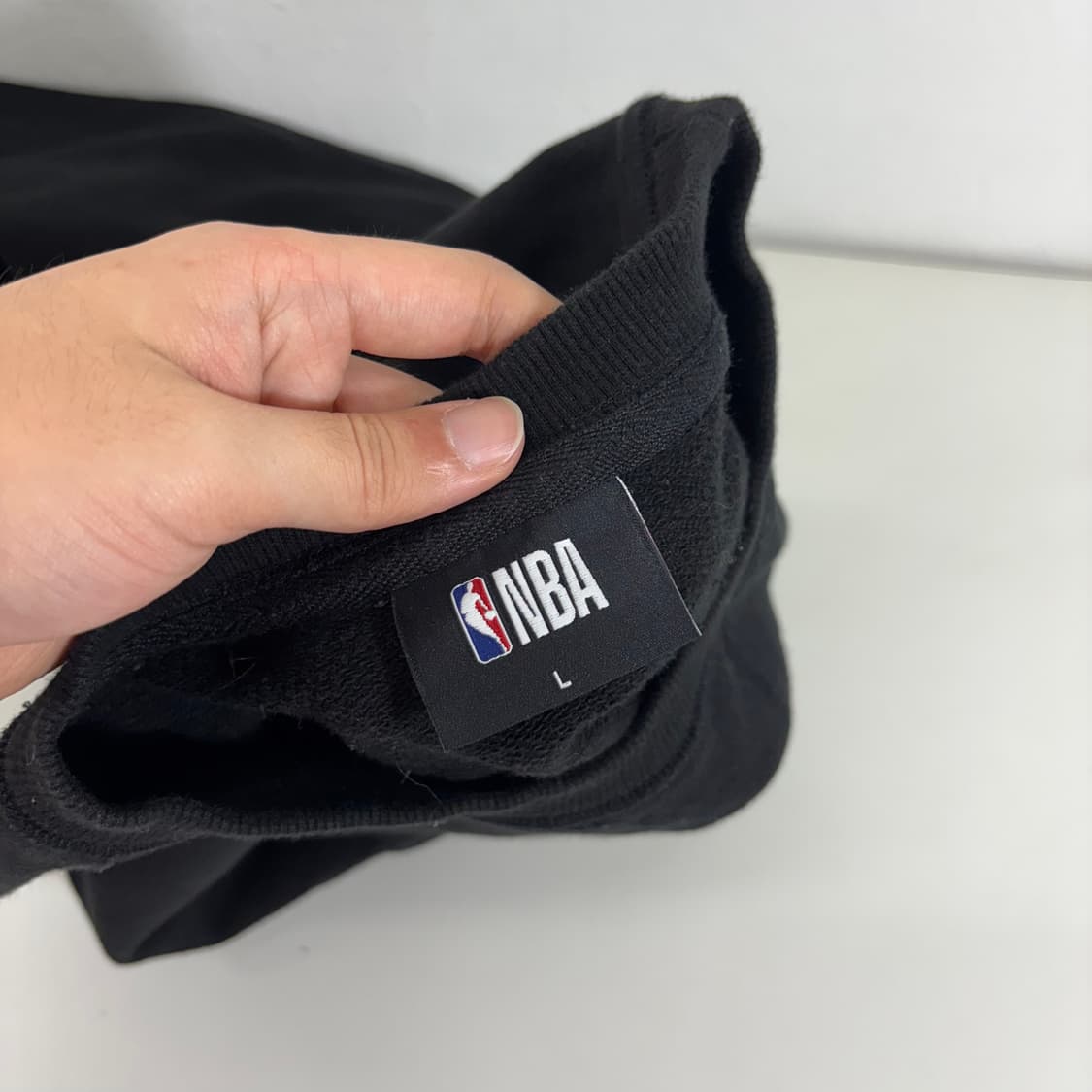 L NBA 블랙 기본로고 스웻코튼 맨투맨 상품이미지4