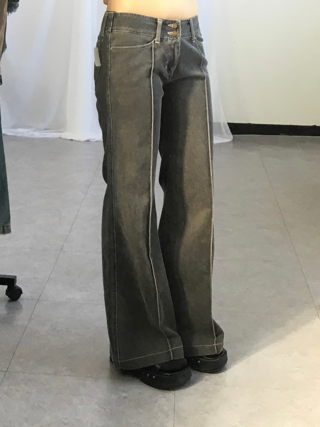 Line detail pants 상품이미지1