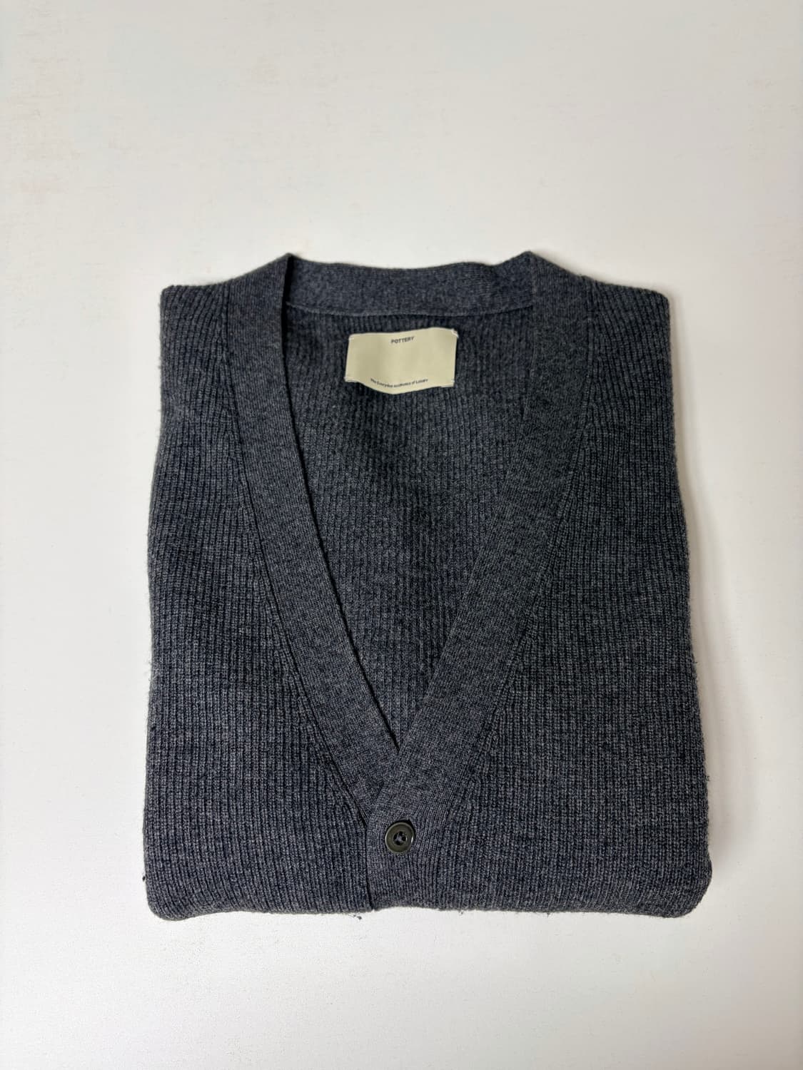 포터리 컴포트 가디건 차콜 3 상품이미지2