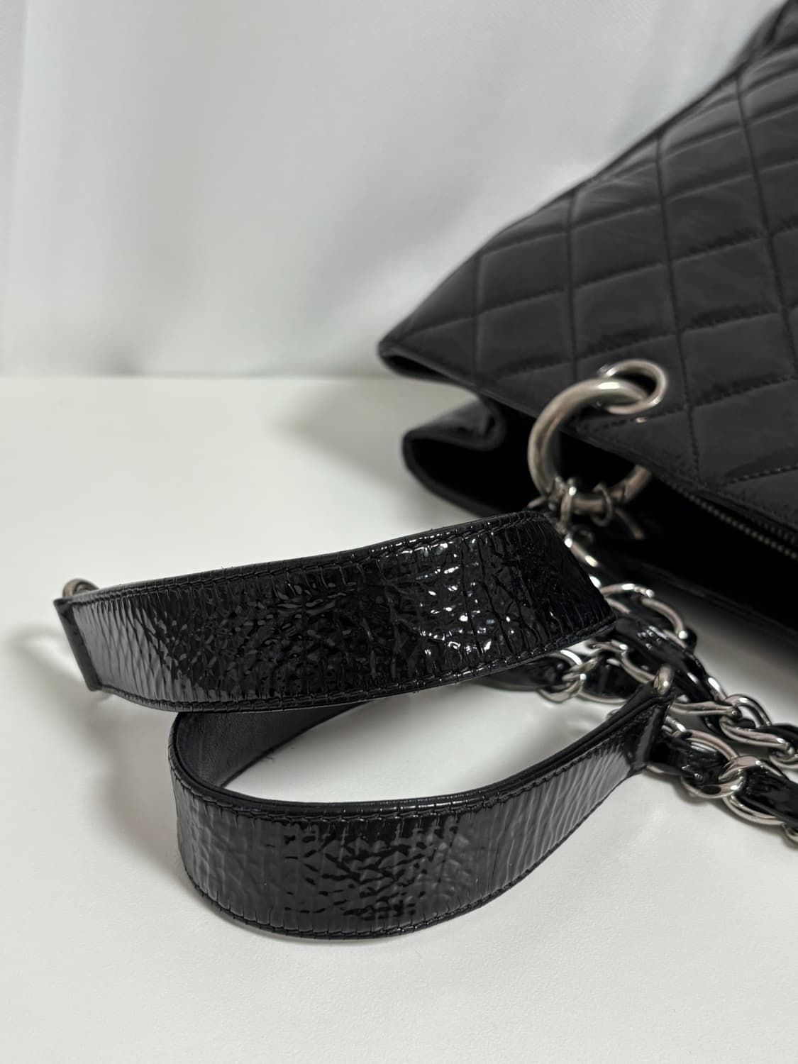 샤넬 그랜드샤핑 페이던트 숄더백 상품이미지9