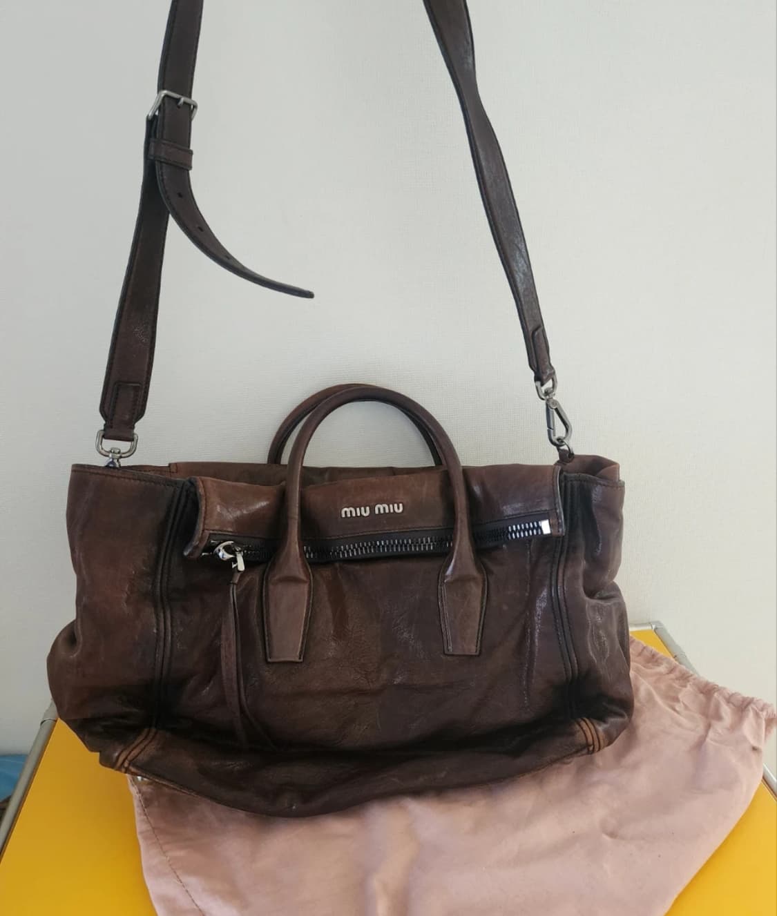 미우미우Miu Miu 브라운 비텔로 리본 사첼백 상품이미지3
