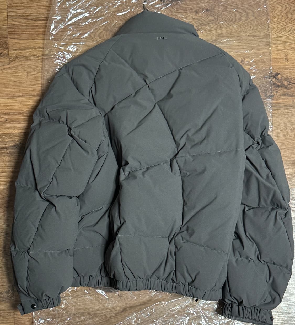 해칭룸 헤비 웹 구스 다운 패딩 메탈그레이 상품이미지3