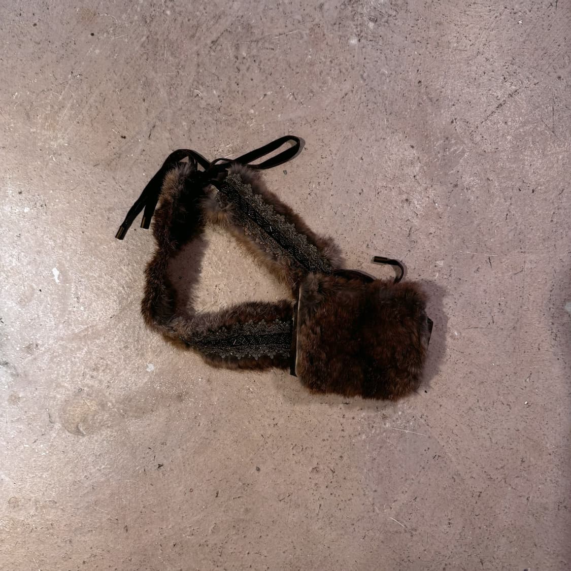 래빗퍼 벨트백 상품이미지2