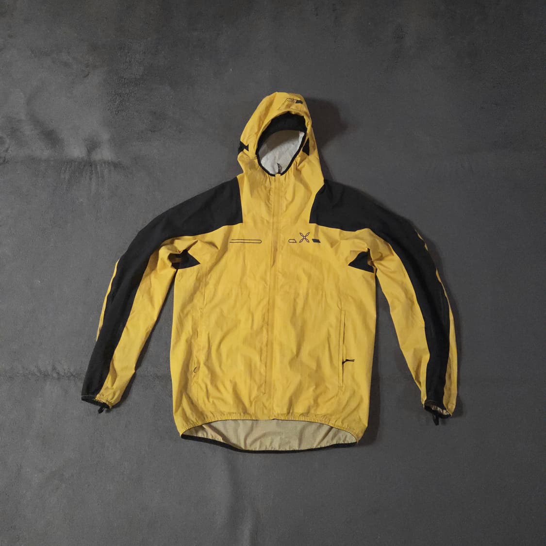 몬츄라 경량 바람막이 자켓 M 상품이미지1