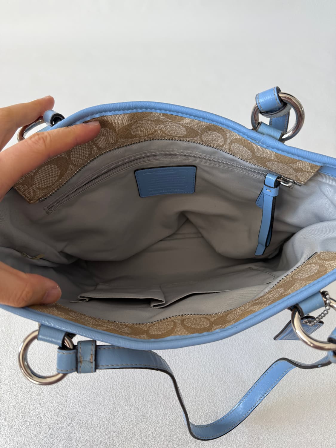 코치(COACH) 모노그램 토트백 상품이미지10