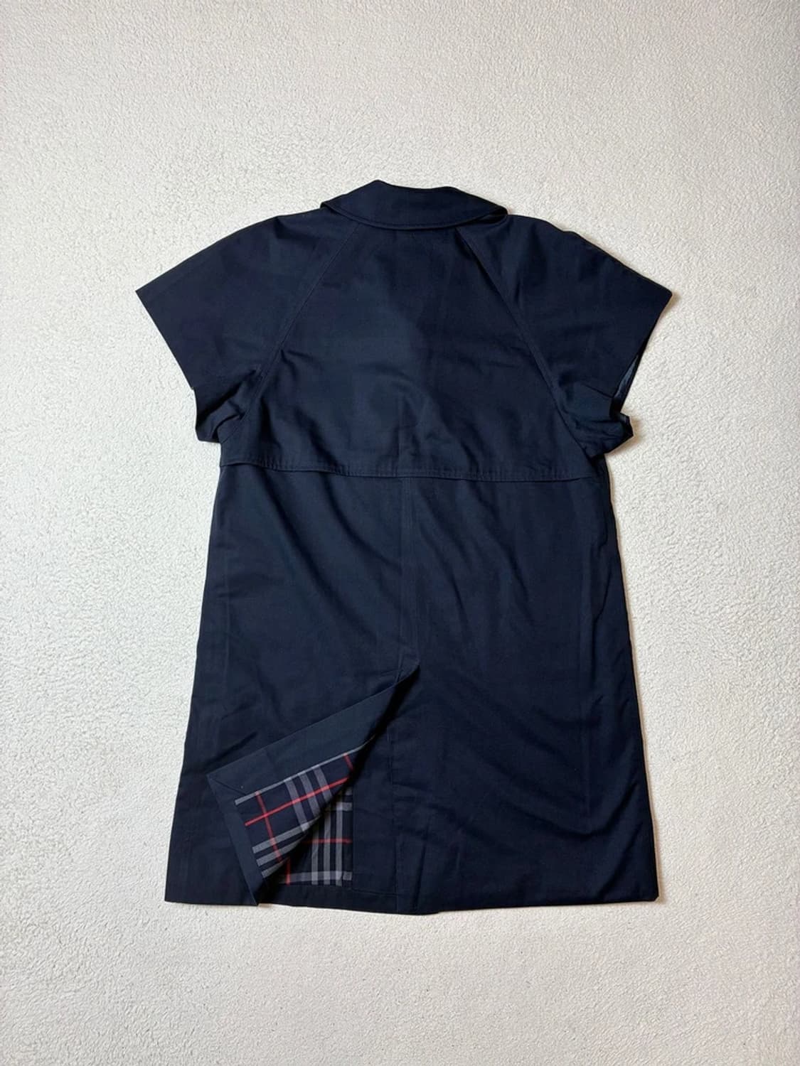 버버리 90's 개버딘 반팔 트렌치코트 PN7510 상품이미지4