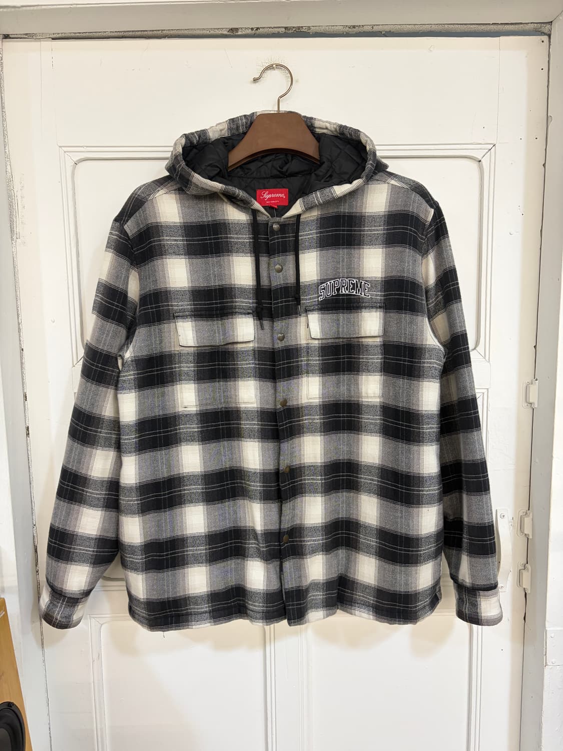 슈프림 옴브레 후드 자켓 상품이미지1