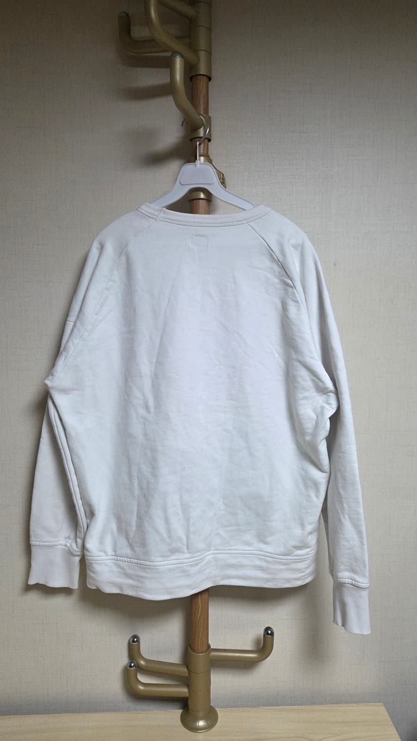 CP 컴퍼니 화이트 맨투맨 상품이미지2