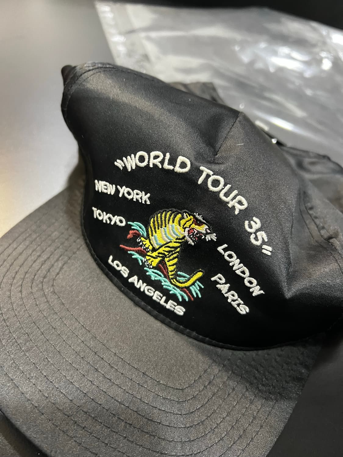 스투시 월드투어 35주년 사틴 캡 상품이미지2