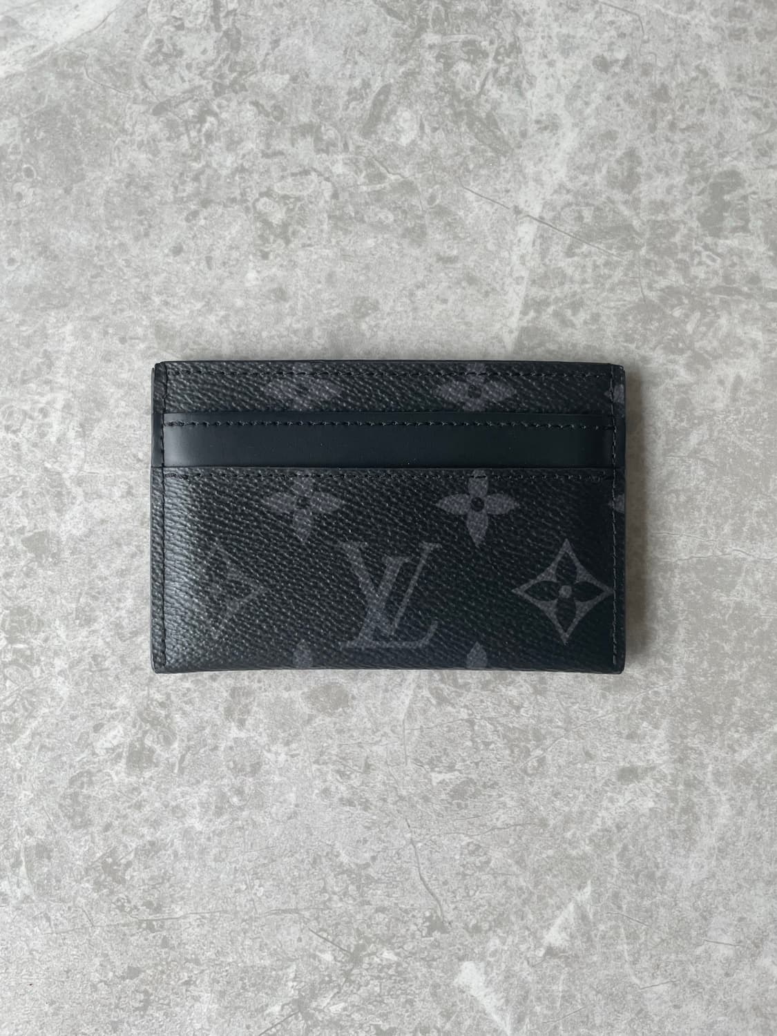 루이비통 모노그램 이클립스 더블 카드 홀더 상품이미지1