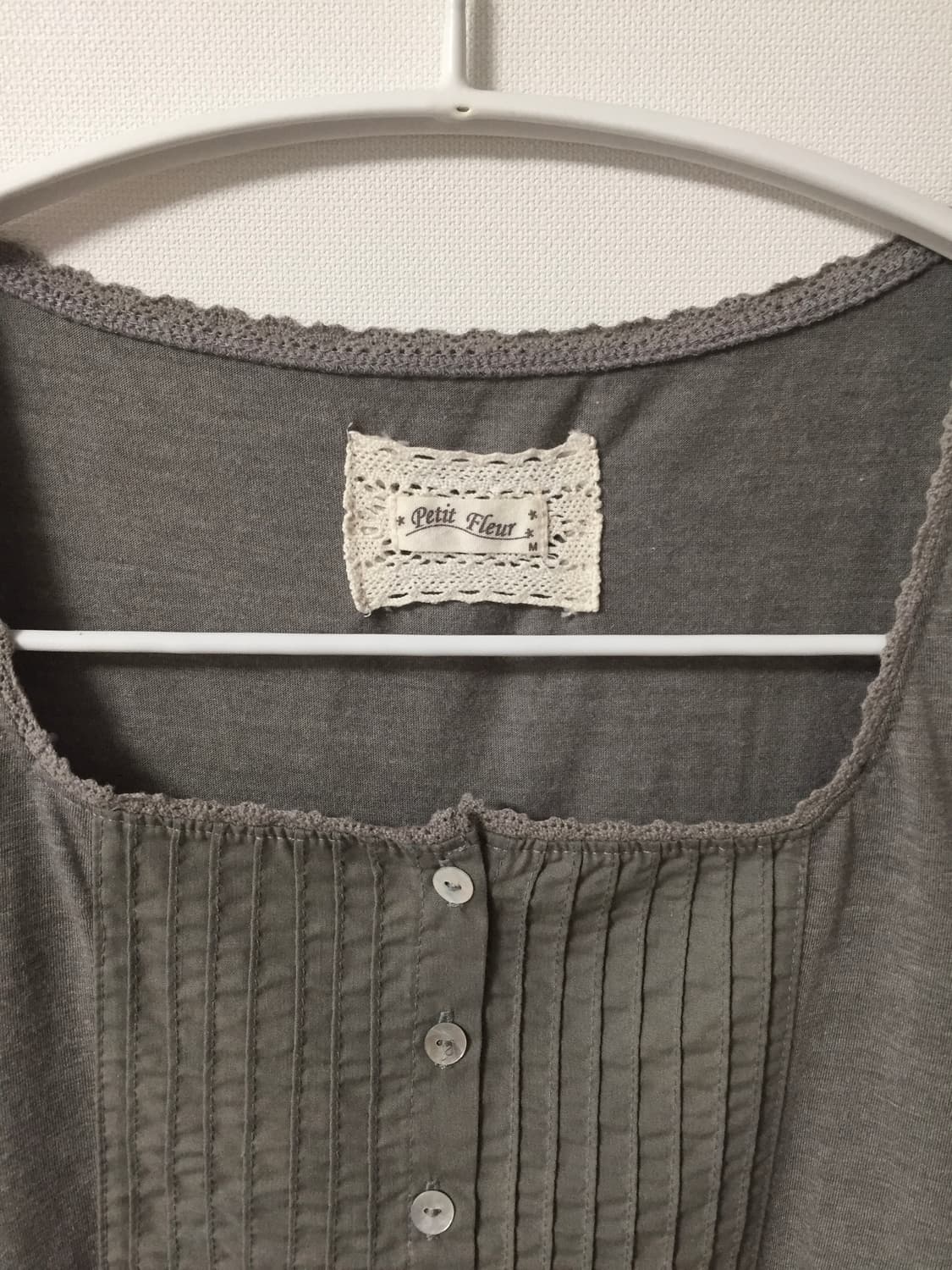 뮤트 그레이 반팔 블라우스 / 모리걸 블라우스/ 슈가슈가룬 상품이미지2