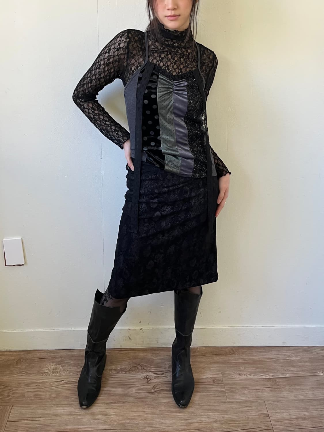 SUFFUSE 블랙 시스루 터틀넥 상품이미지6