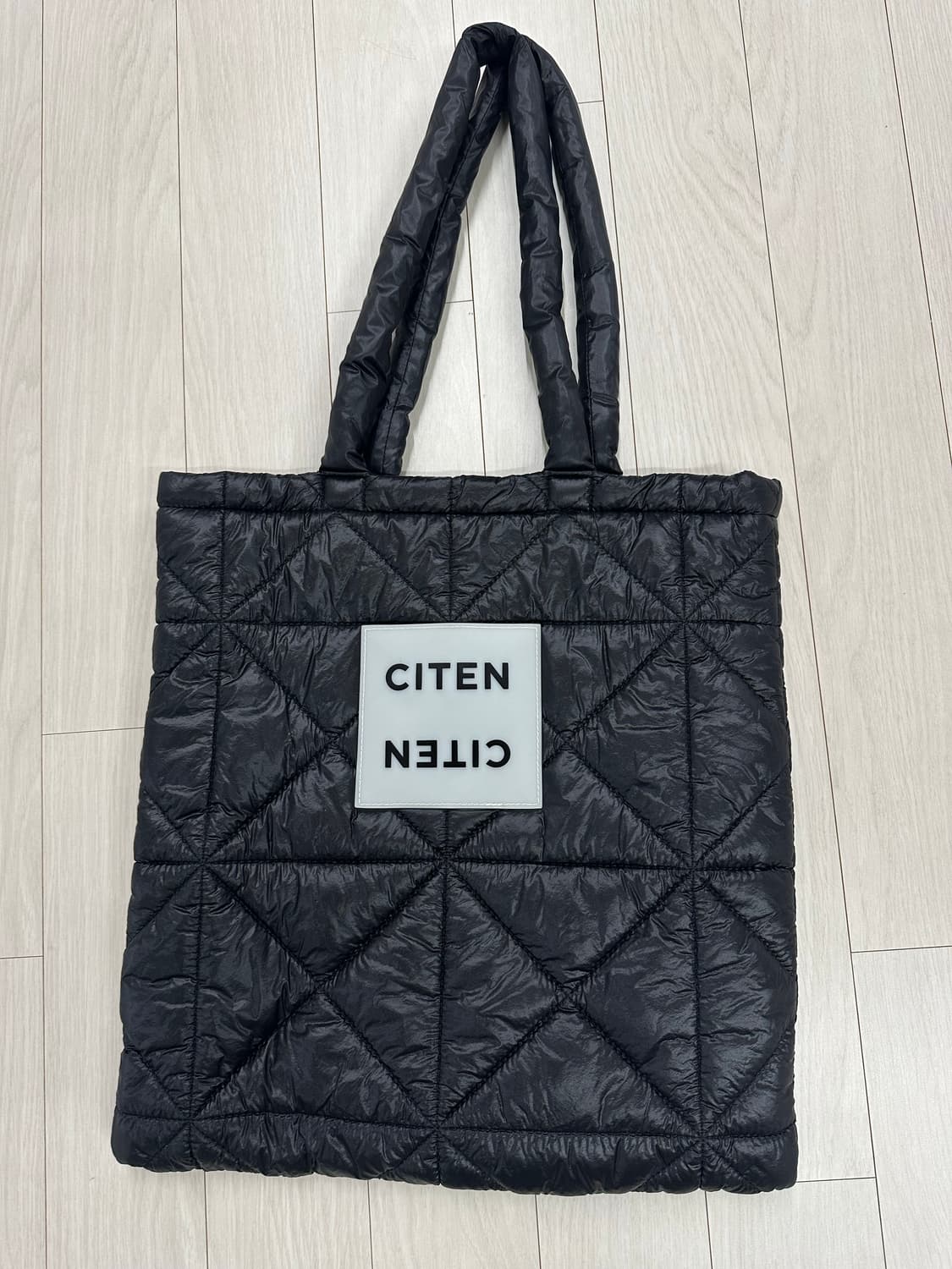 CITEN 시텐 패딩 도트 숄더백 블랙 상품이미지5