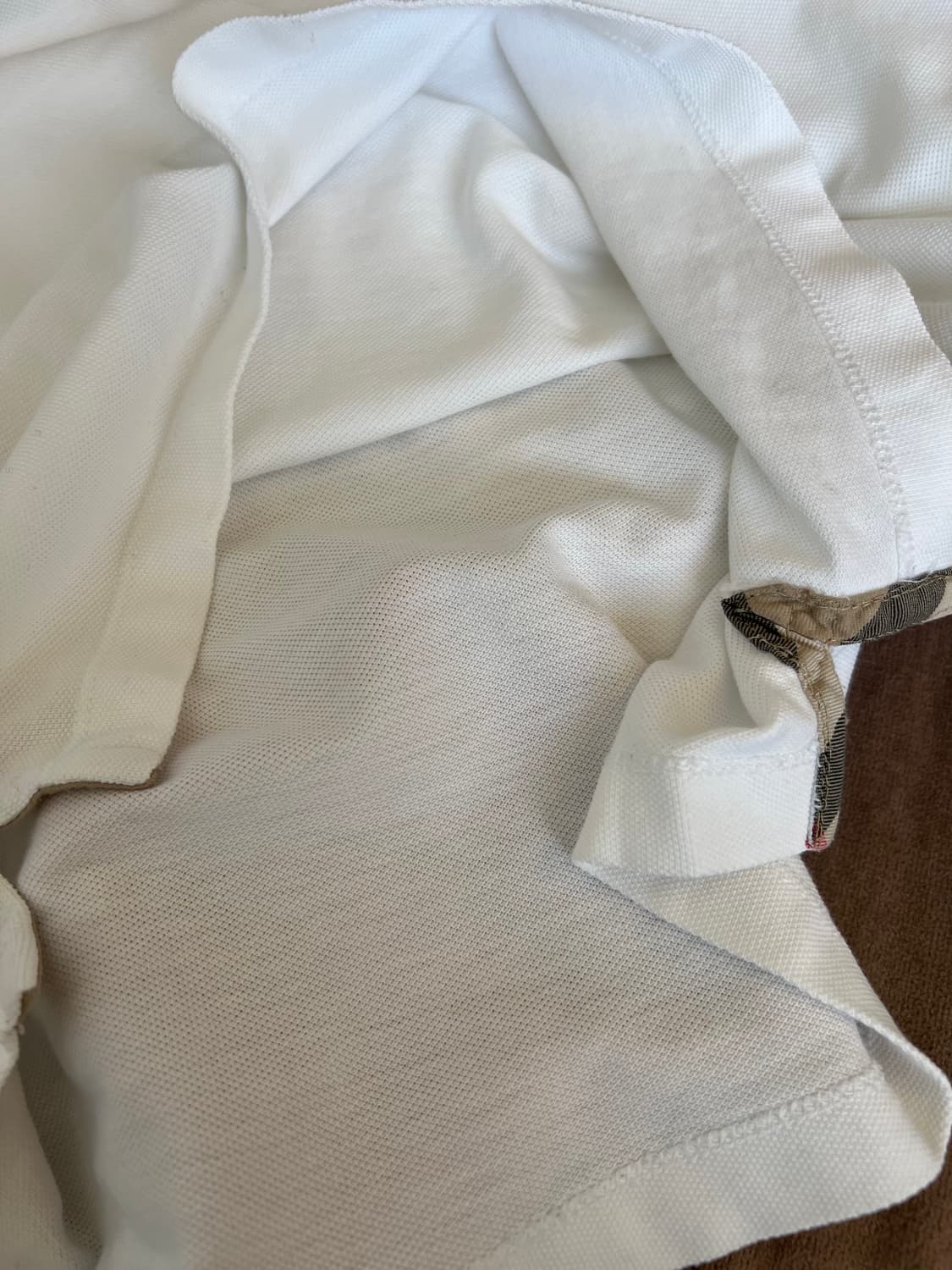 버버리 남성 화이트 카라 긴팔티셔츠 상품이미지4