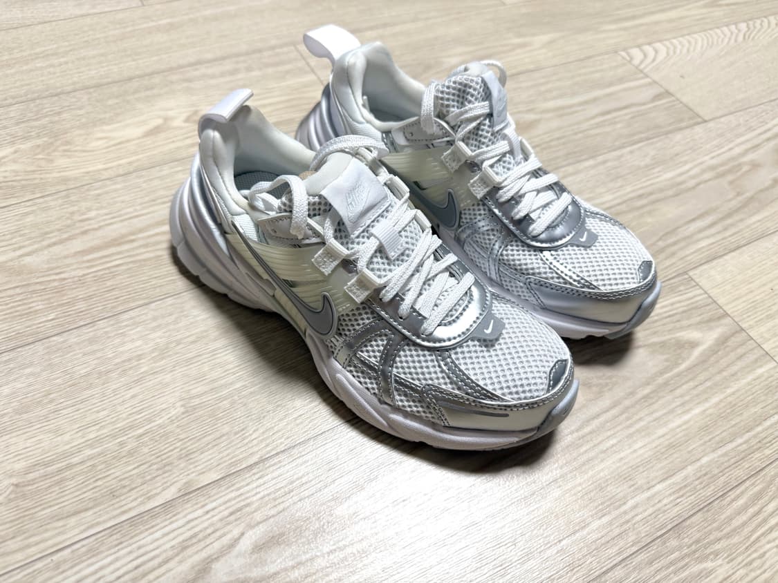225 / 나이키 v2k 런 운동화 실버 상품이미지4