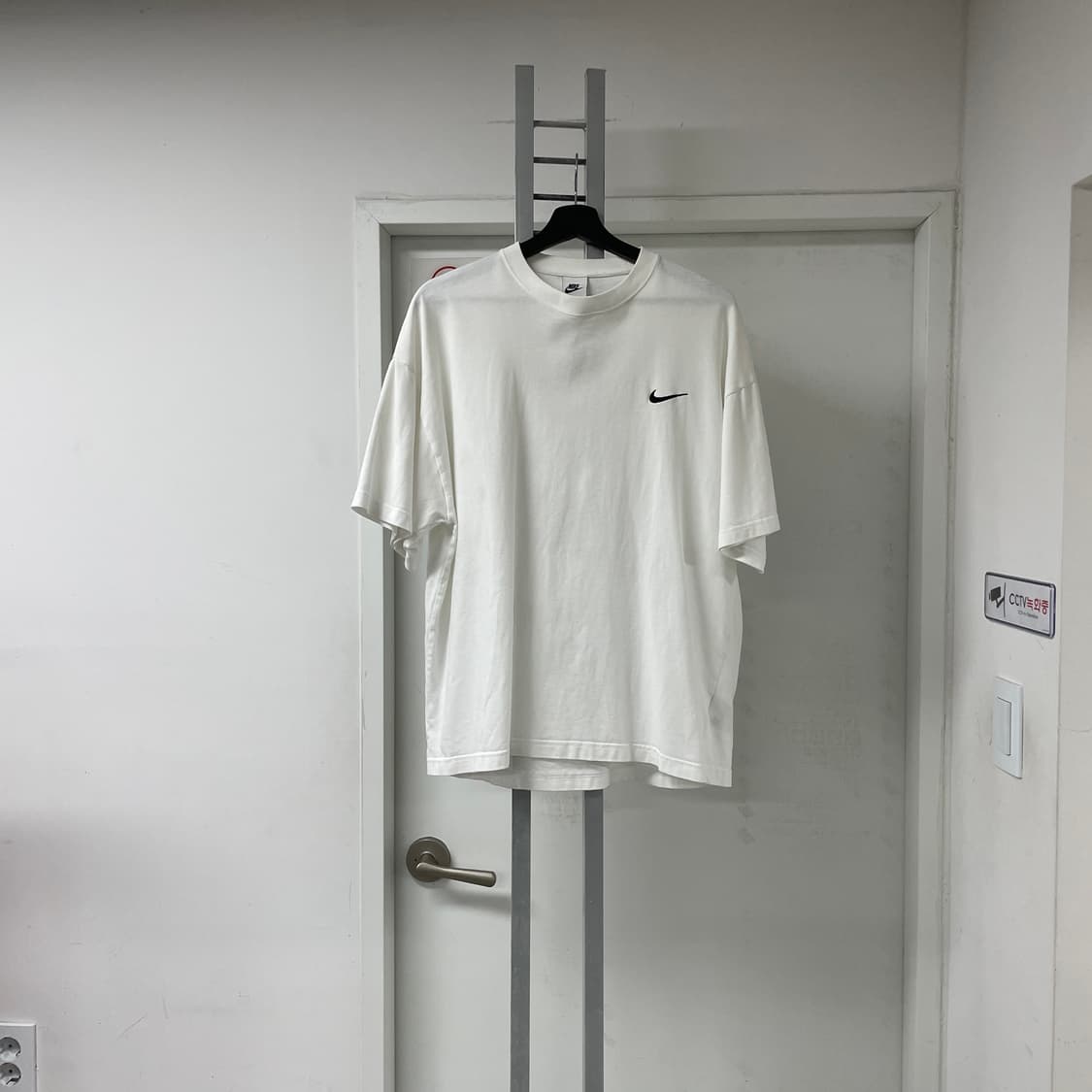 나이키 스투시 월드투어 반팔 티셔츠 화이트 L  상품이미지5