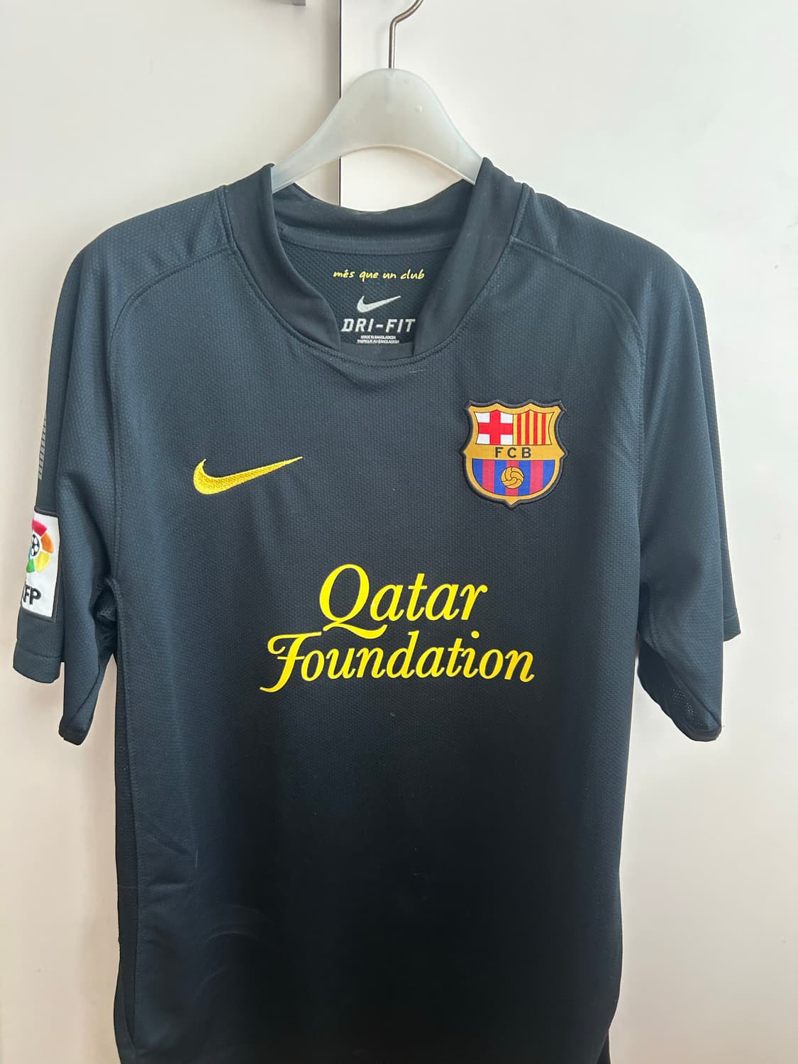 11-12 FC 바르셀로나 어웨이 이니에스타 유니폼 판매합니다 상품이미지1