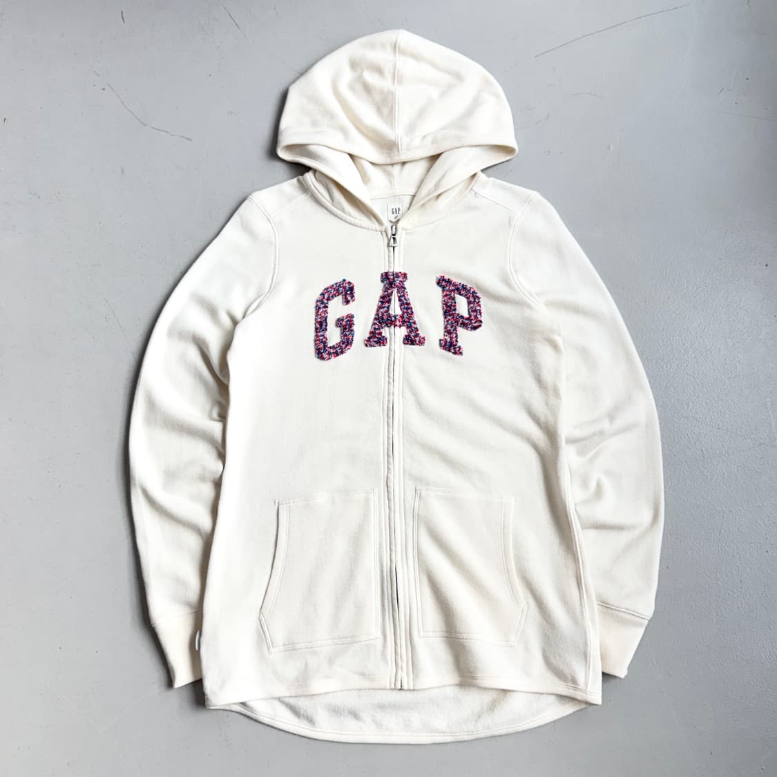 갭 빅로고 후드집업 상품이미지2