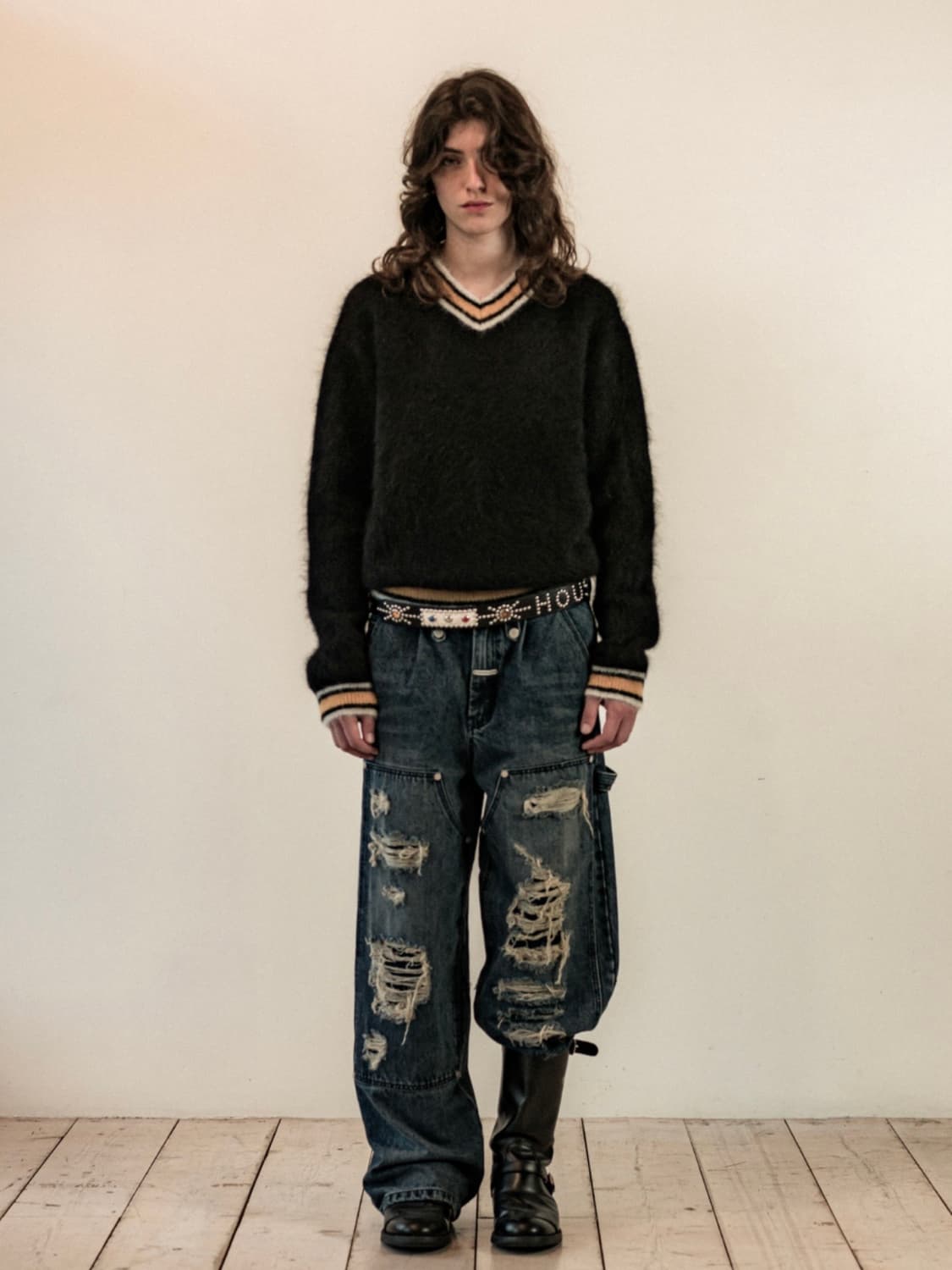 Thevinylhouse Shaggy V Neck Sweater 상품이미지5