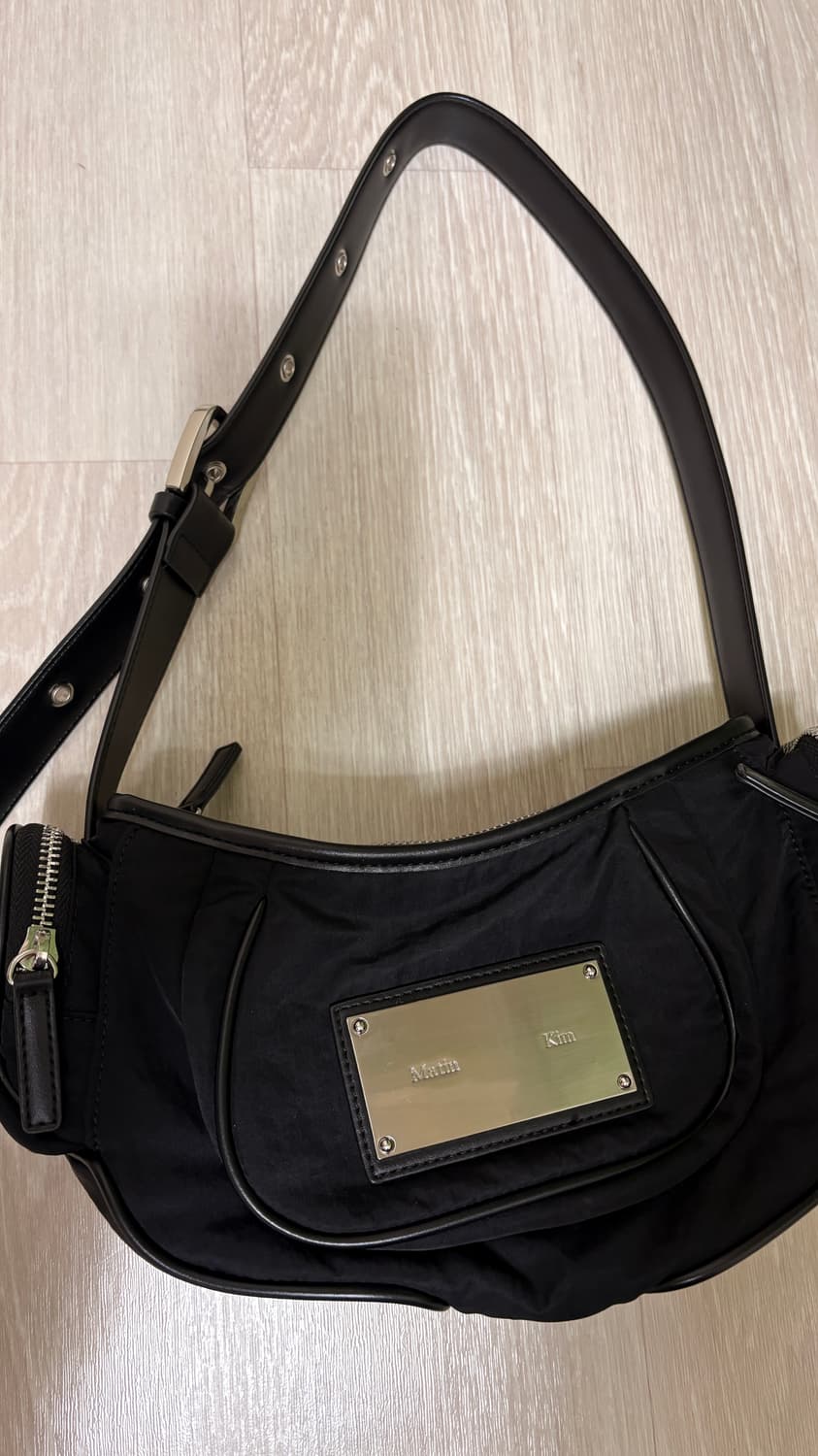 마뗑킴 마들렌 라운드백(블랙) 상품이미지2