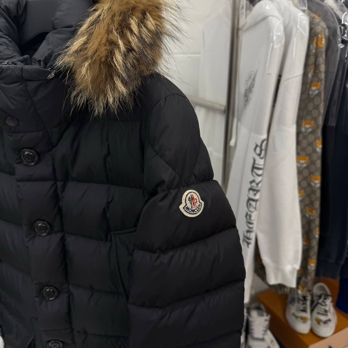 [1] 몽클레어 클루니 패딩 블랙 상품이미지3