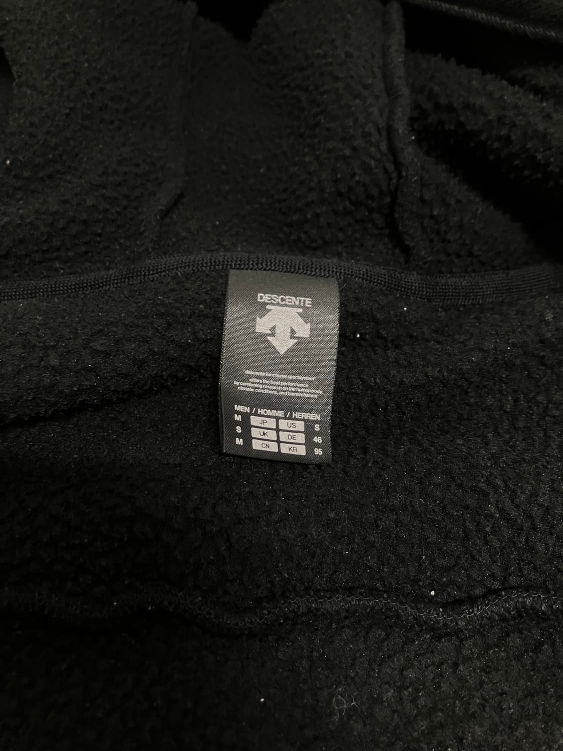 데상트 아우디 폴라폴리스 블랙 상품이미지4