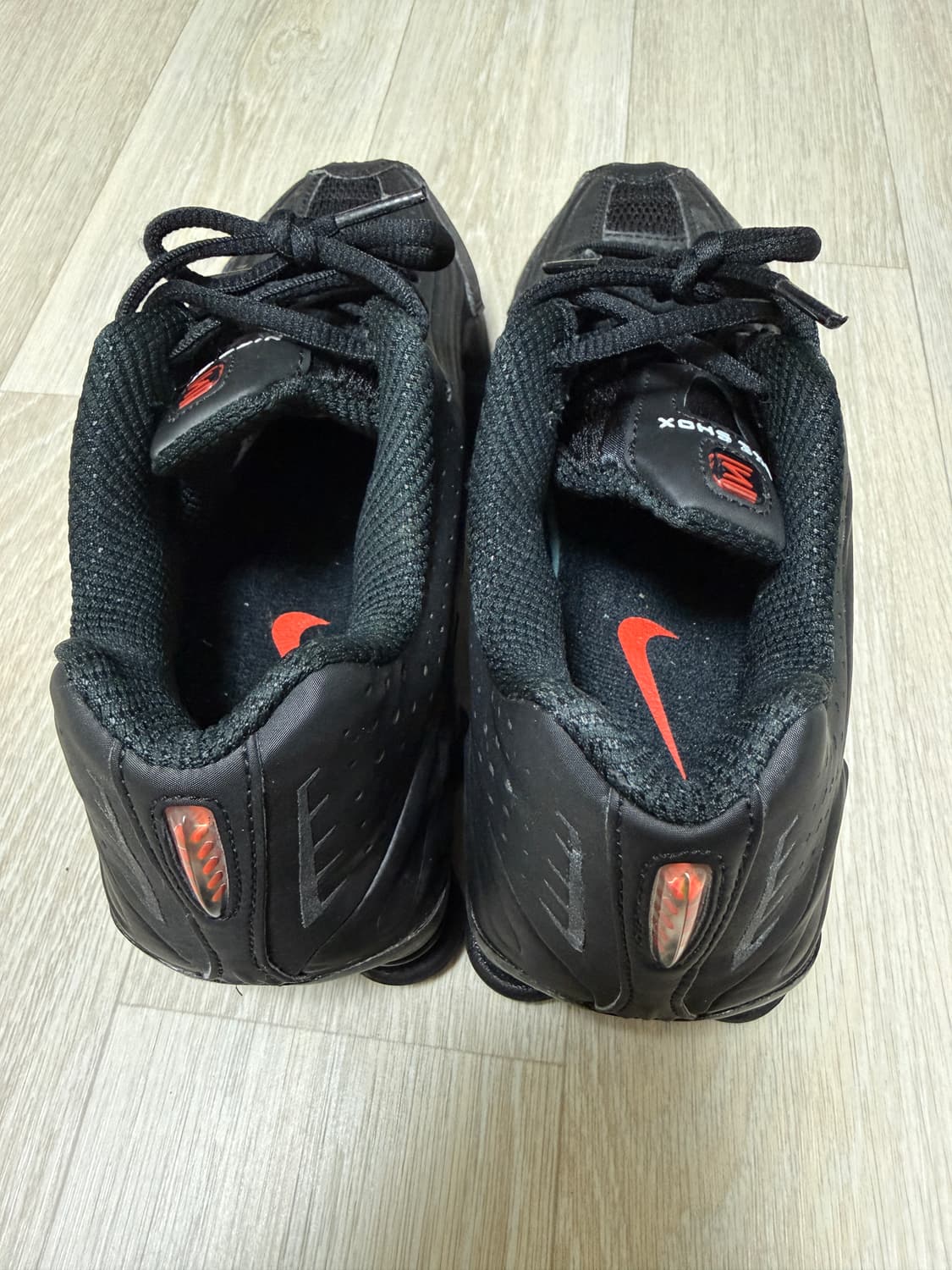 (W) 나이키 샥스 R4 블랙 245 상품이미지5