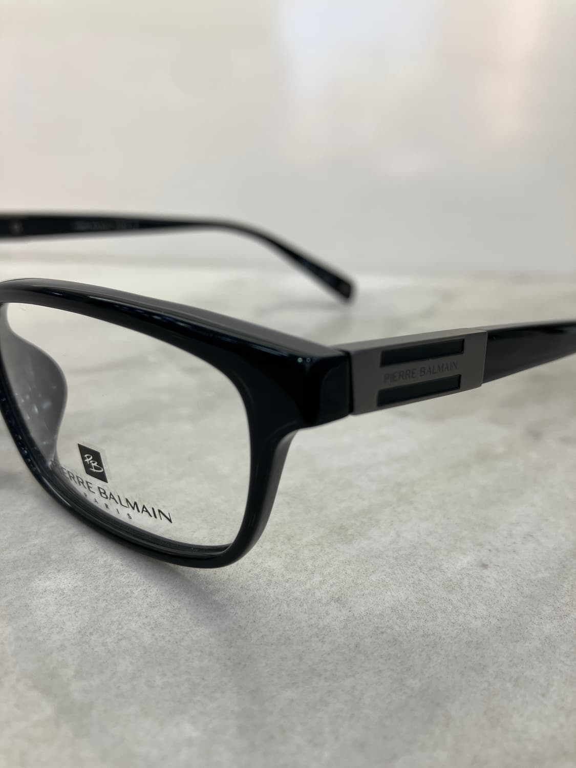 피에르 발망 Pierre Balmain 블랙 웰링턴 뿔테 안경 상품이미지7