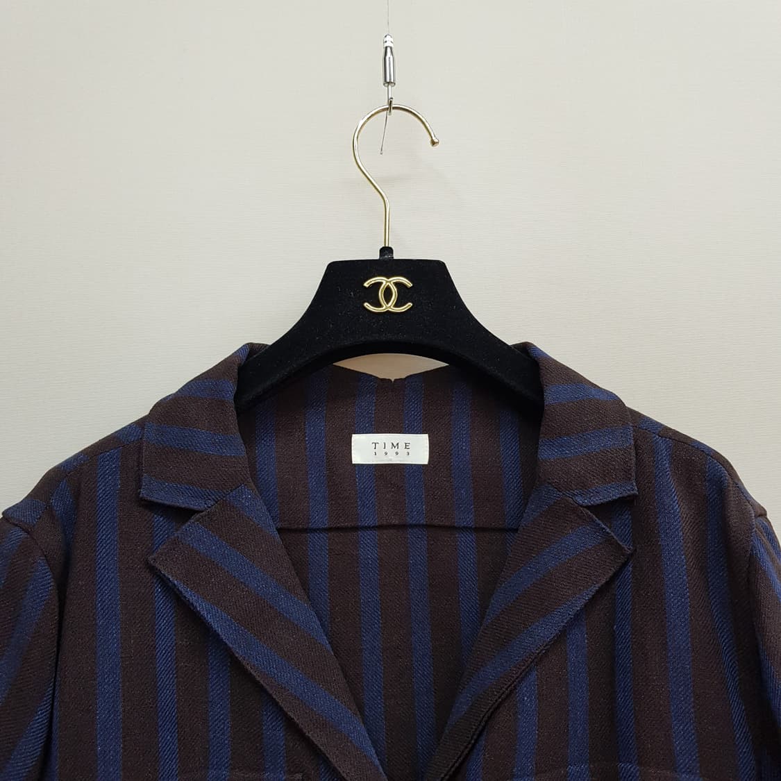 한섬 타임 스트라이프 린넨 크롭 자켓 82-94-160사이즈 상품이미지2