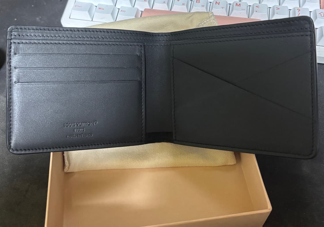 루이비통 쉐도우 반지갑 새상품급 상품이미지3