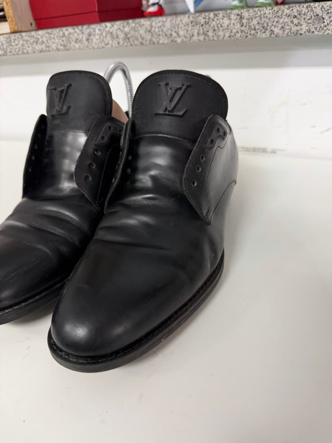 정품) 루이비통 남성 LV로고 구두 7(260) 상품이미지2