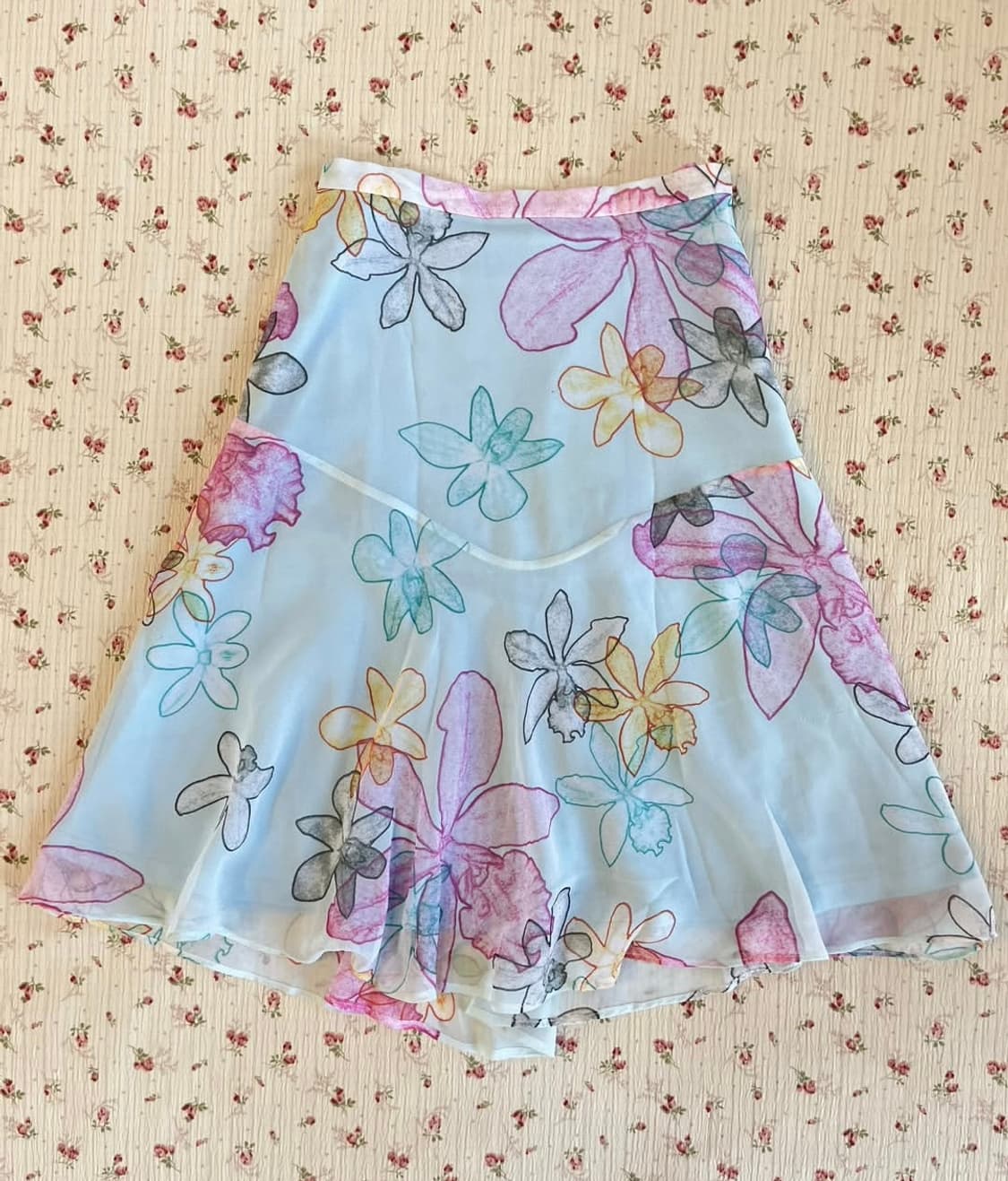 플로럴 쉬폰 미디 스커트 하구미 페어리 상품이미지1