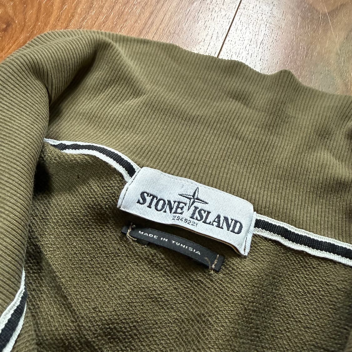 [L] 01SS 스톤아일랜드  카키 집업 상품이미지10