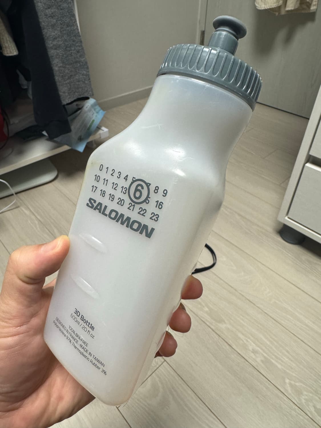 살로몬 x mm6 마르지엘라 보틀 홀더 블랙 상품이미지2