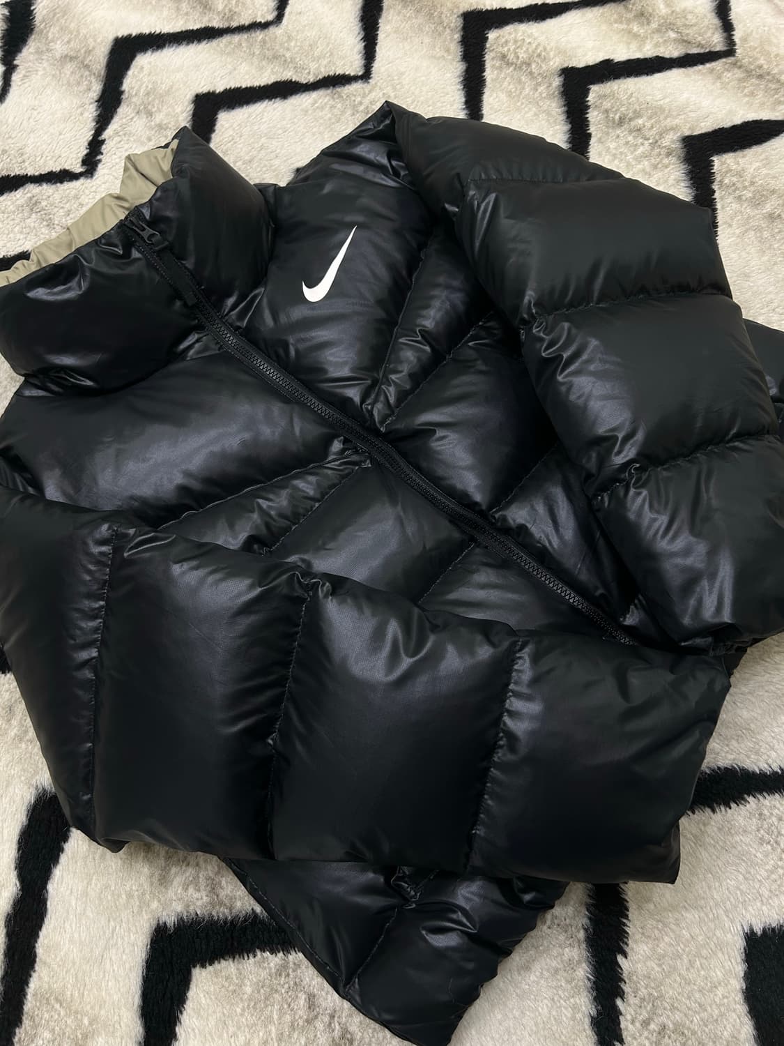 [M]나이키 다운 필 푸퍼 숏패딩/블랙/약유광 상품이미지3