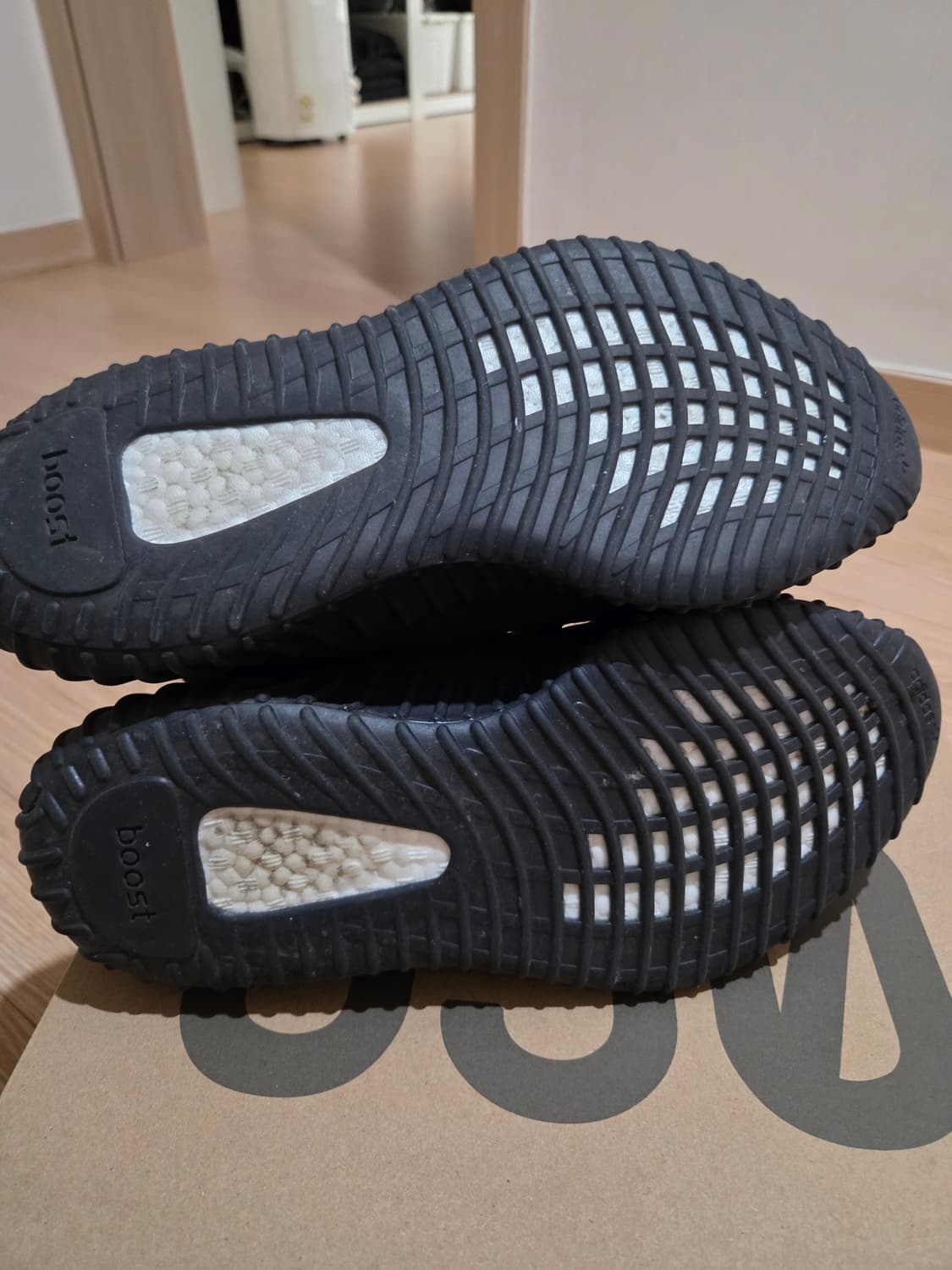 [260]아디다스 이지부스트 350v2 오닉스 상품이미지4