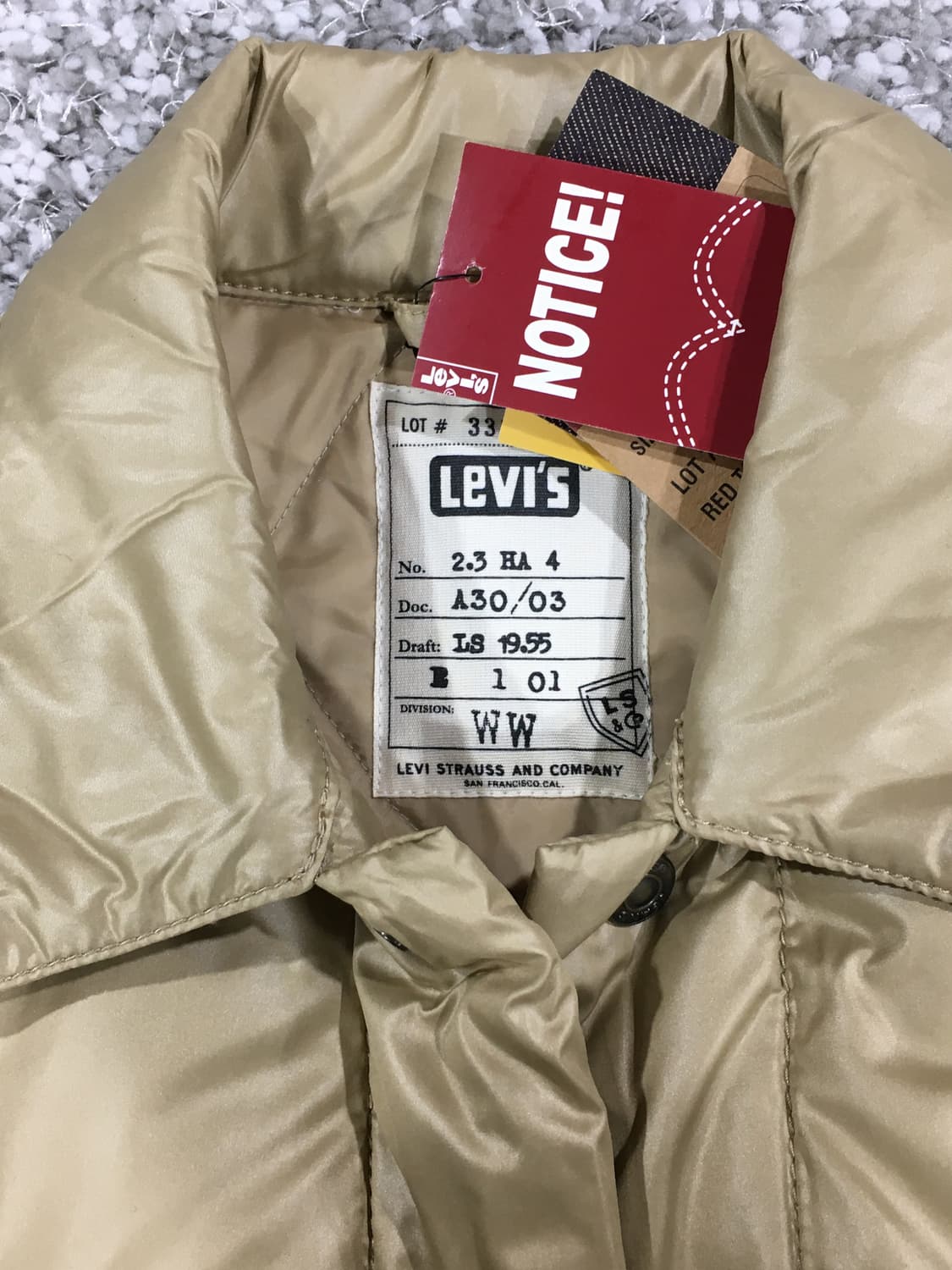 리바이스 패딩 자켓 베이지 상품이미지4