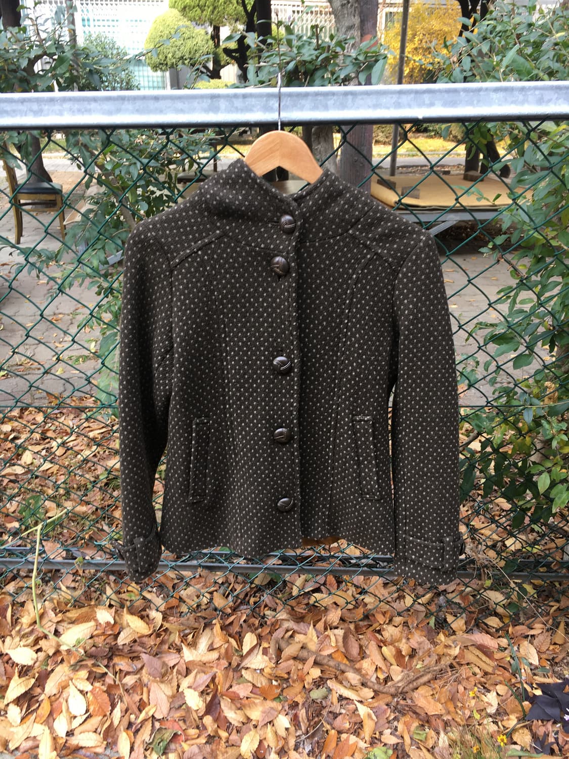 카키브라운 도트 후드 코트 상품이미지1