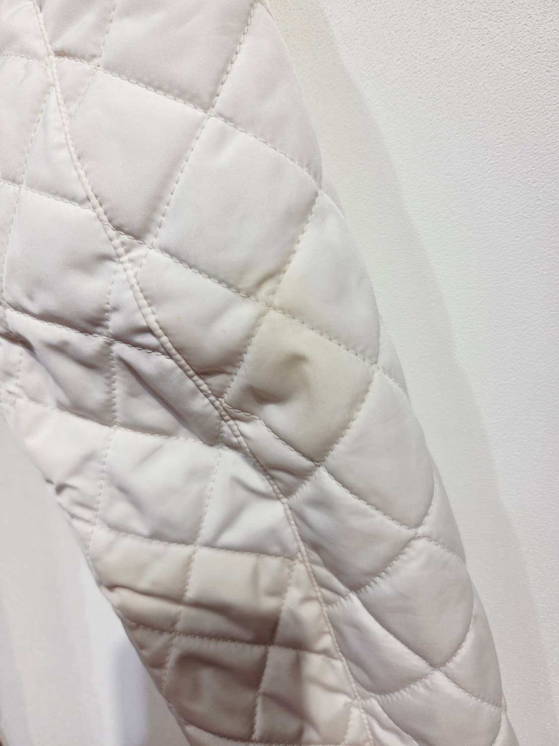 디스커버리 익스페디션 화이트 퀼팅 자켓 상품이미지6