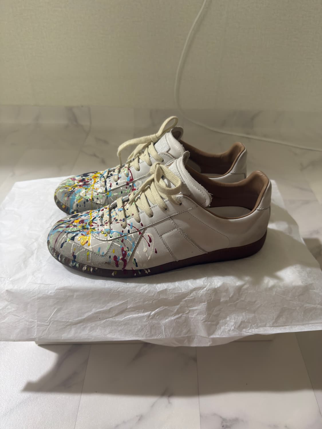 메종 마르지엘라 독일군 페인팅 스니커즈 상품이미지3