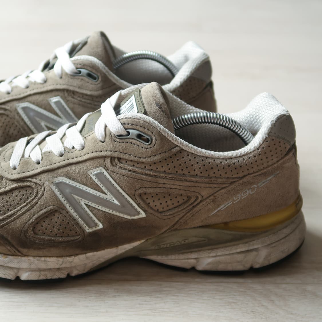 [Made in U.S.A] 뉴발란스 990v4 탄 스니커즈 상품이미지2