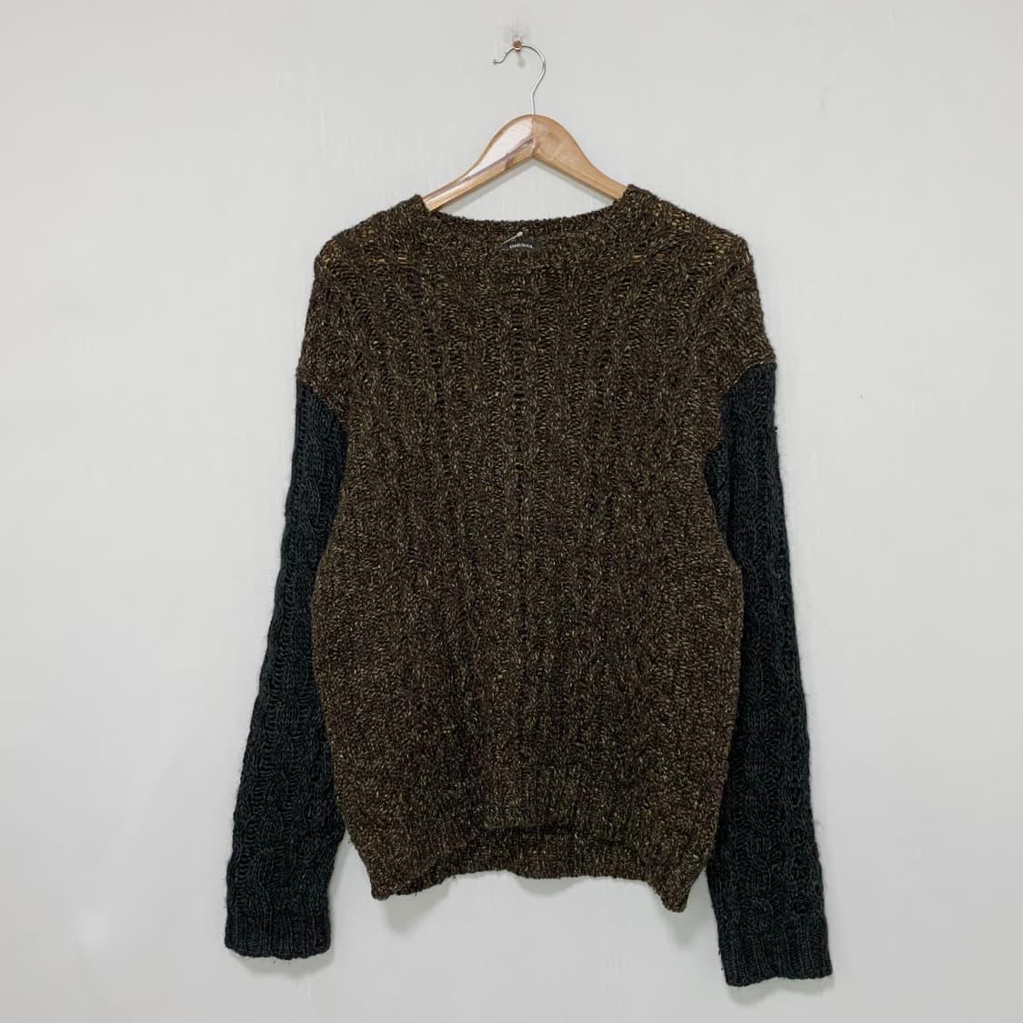 디젤 브라운 블랙 배색 긴팔 니트 스웨터 빈티지 남녀공용 스톤아일랜드 상품이미지1