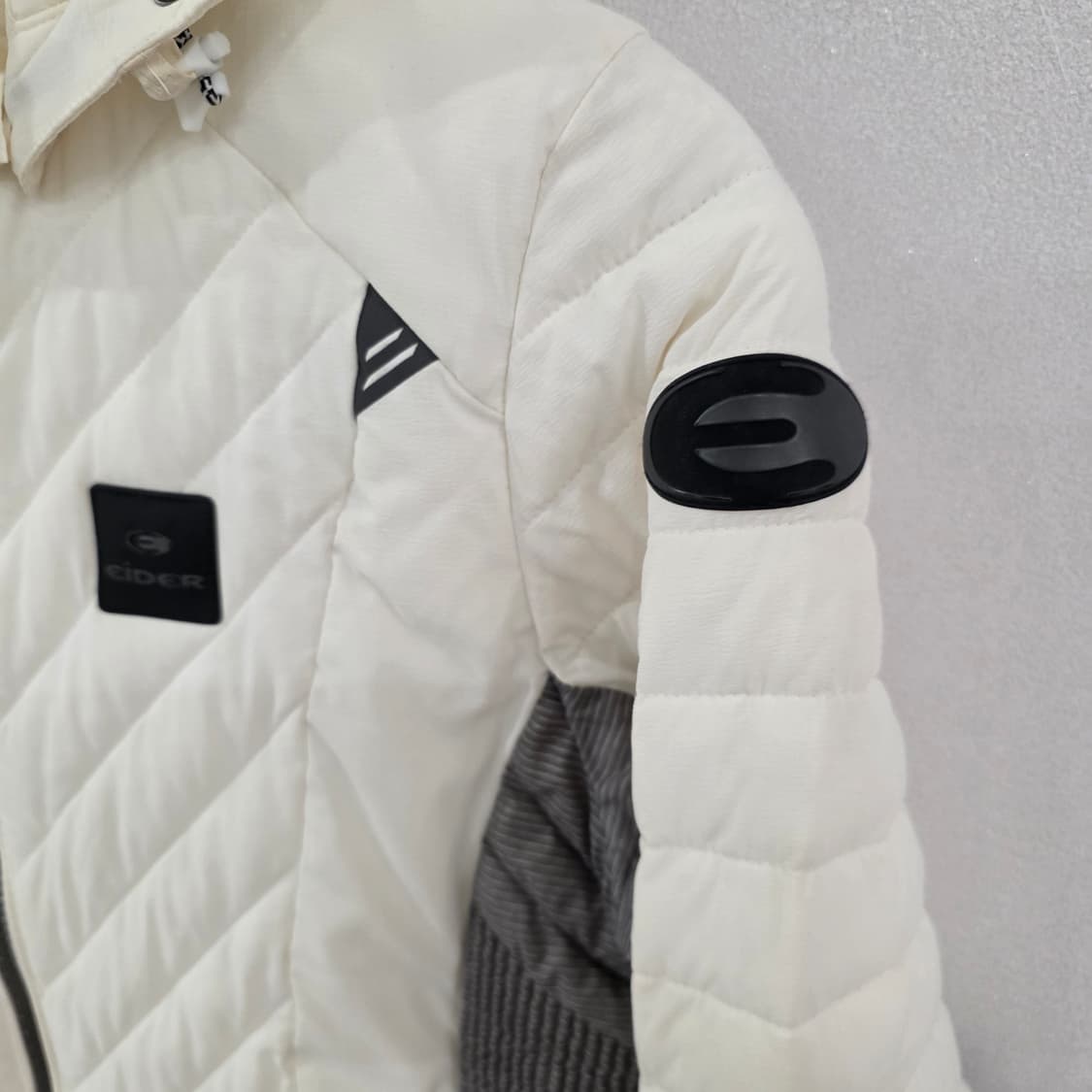 아이더 여성 퀼팅 패딩 M 상품이미지2