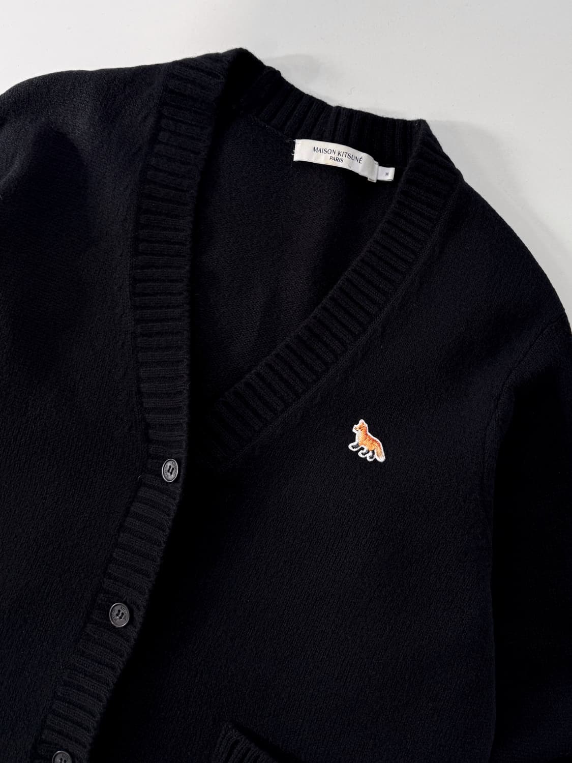 메종키츠네 루즈핏 베이비폭스로고 블랙 가디건 상품이미지2