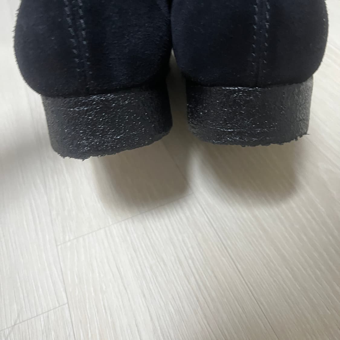 클락스 왈라비 블랙 스웨이드 상품이미지3
