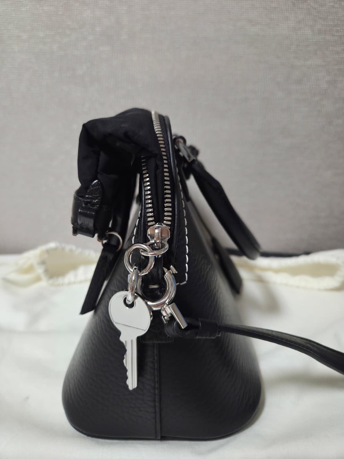 마르지엘라 5ac 스몰 블랙 상품이미지2