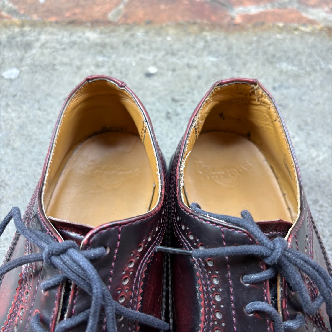 Dr. Martens 닥터마틴 윙팁 로퍼 (270) 상품이미지9