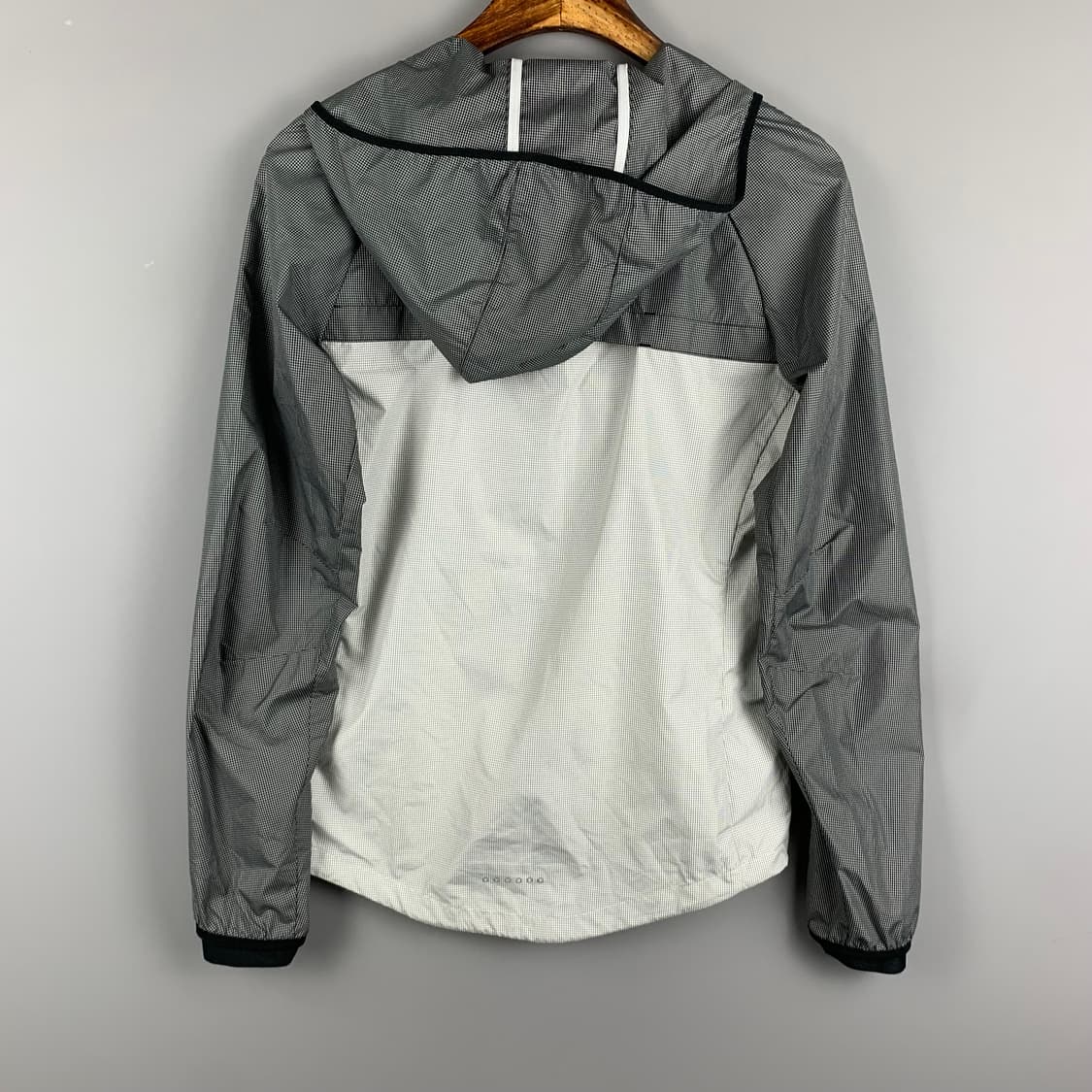 나이키 러닝 배색 바람막이 자켓 상품이미지3