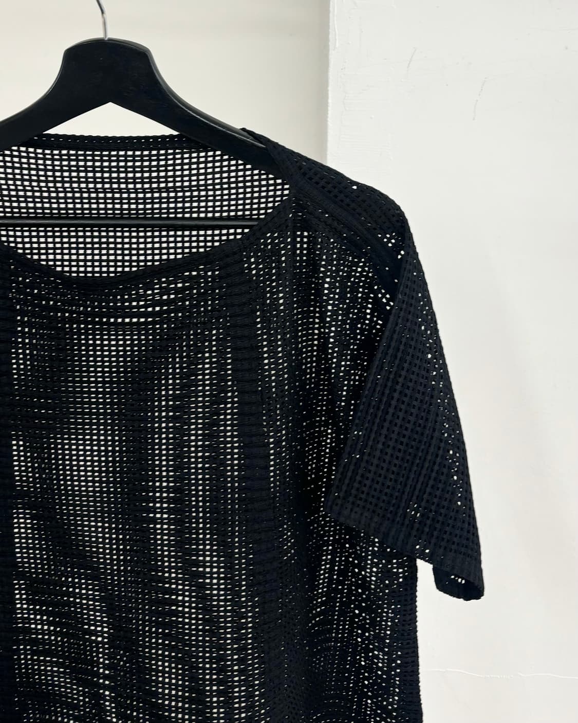 이세이 미야케 미 네트 하프 티셔츠 상품이미지4