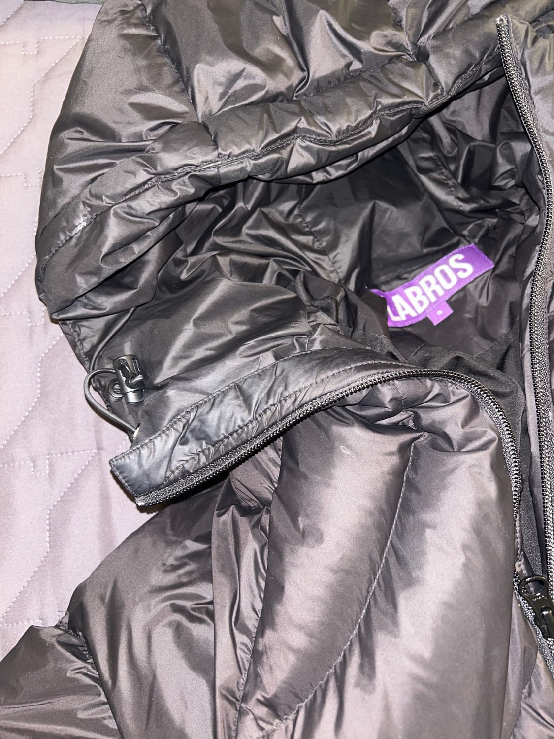 라브로스 웨이브 패딩oval logo wavy padded jacket 상품이미지3